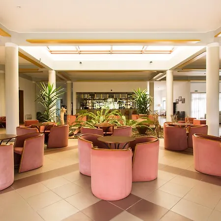 Santa Maria Hotell 4*